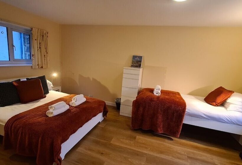 פנסיון Snowdonia Mountain Lodge