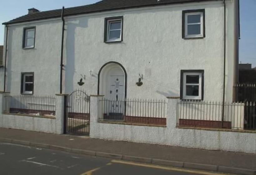 بنسيون St. Andrews Guest House