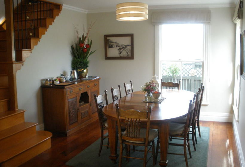 بنسيون Taiparoro House 1882