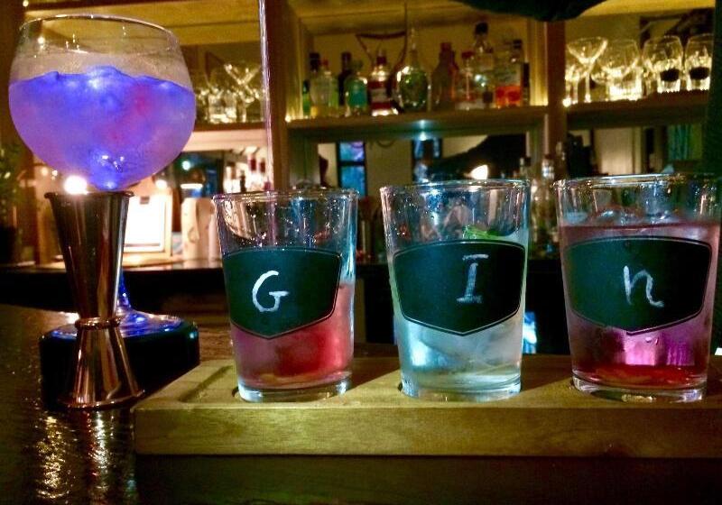 פנסיון Thatched Cottage