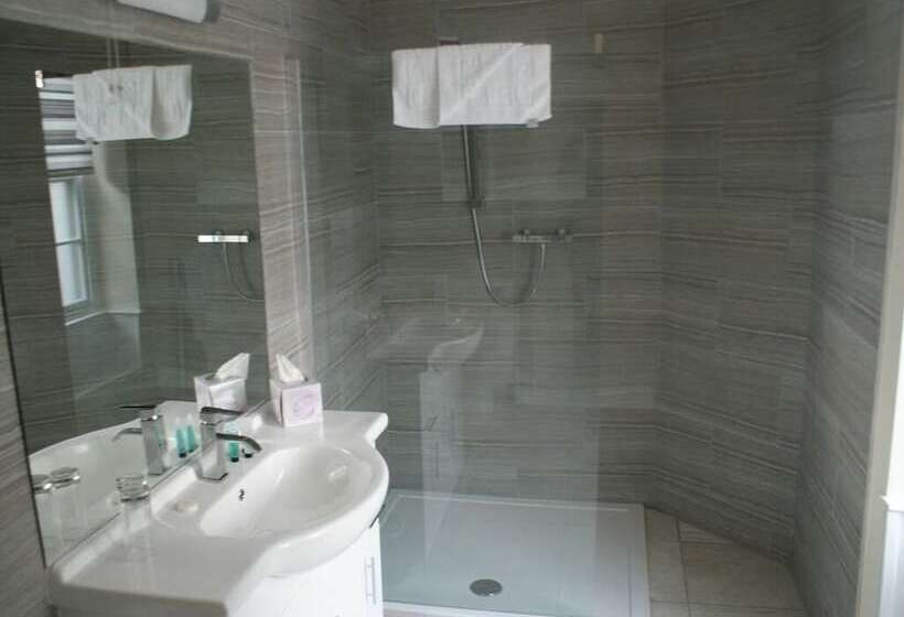 膳宿费 The Eagles