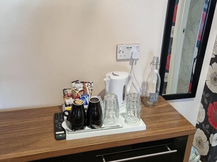 膳宿费 The Fawley Guest House