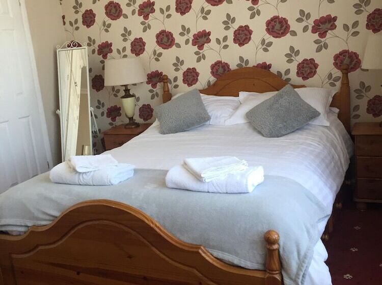 Пансион The Fernside