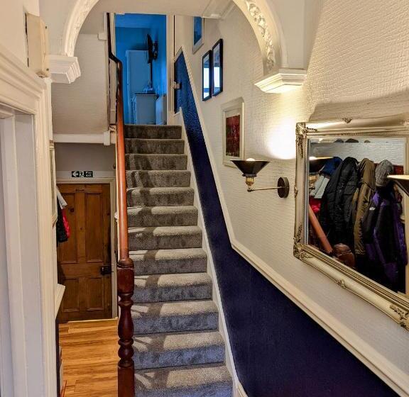 ペンション The Franklin