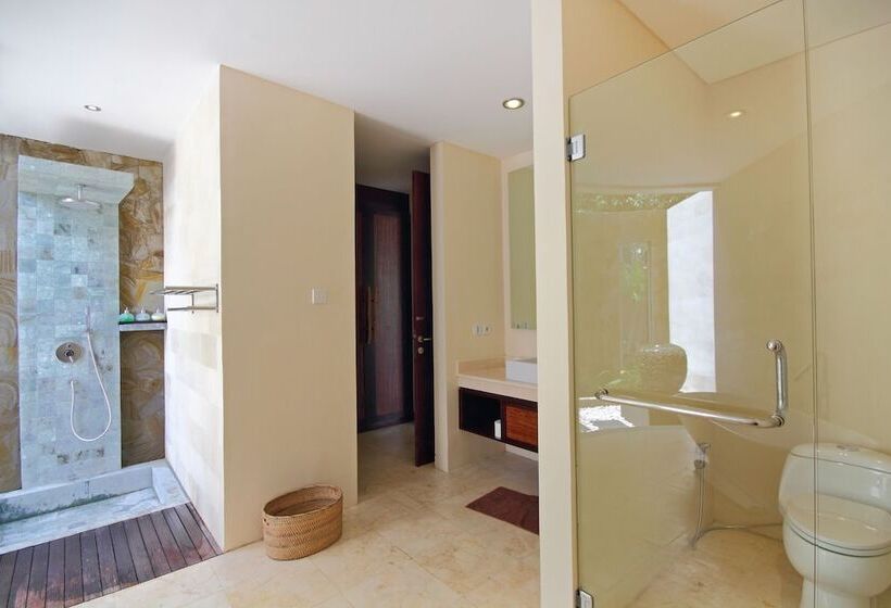 פנסיון Villa Amrita