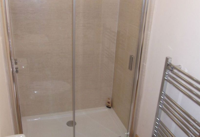 펜션 Whitehouse Holiday Lettings