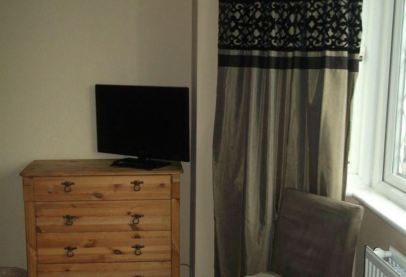 펜션 Whitehouse Holiday Lettings