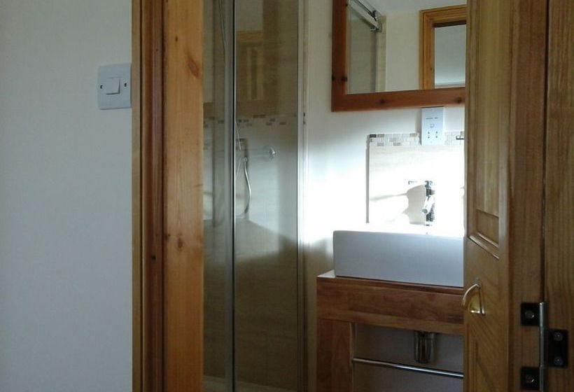 펜션 Whitehouse Holiday Lettings