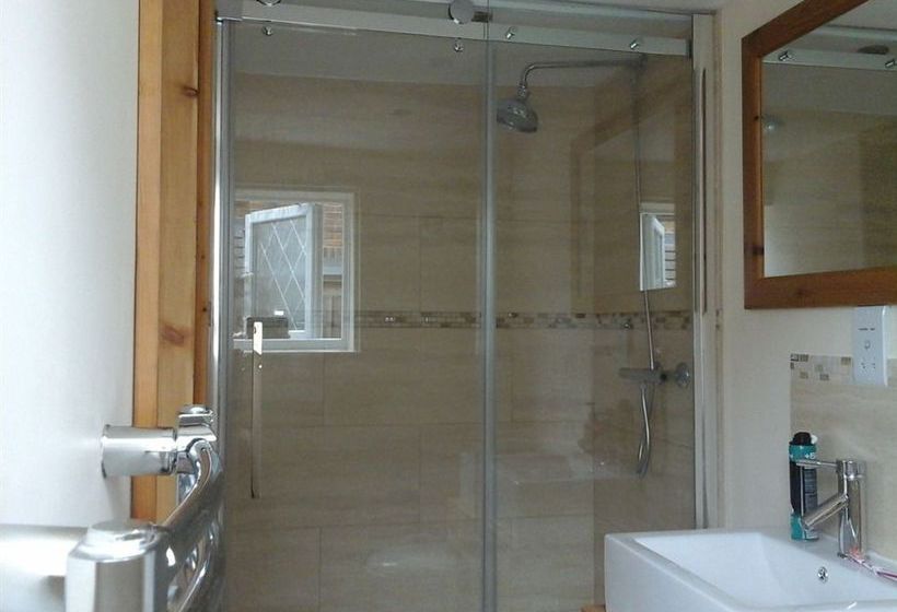 펜션 Whitehouse Holiday Lettings