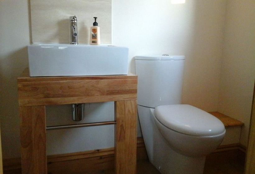 펜션 Whitehouse Holiday Lettings