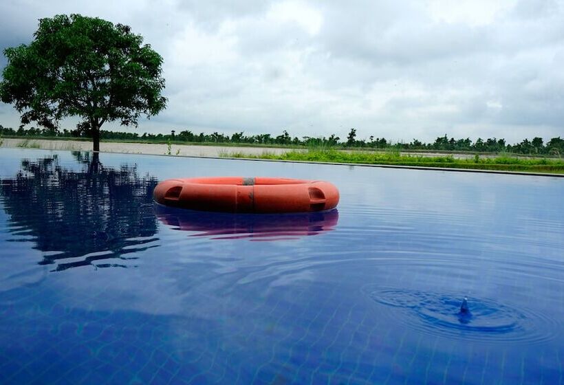 Resort Amatra By The Ganges