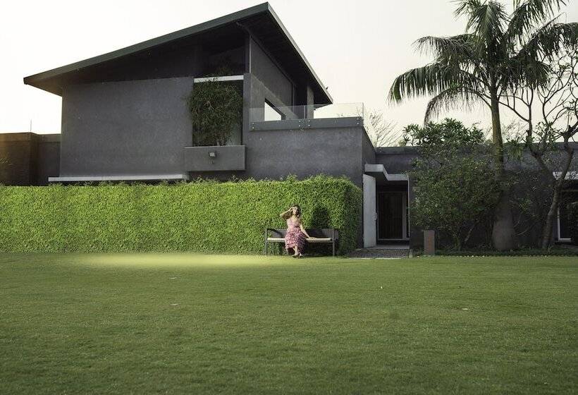 Resort Amatra By The Ganges