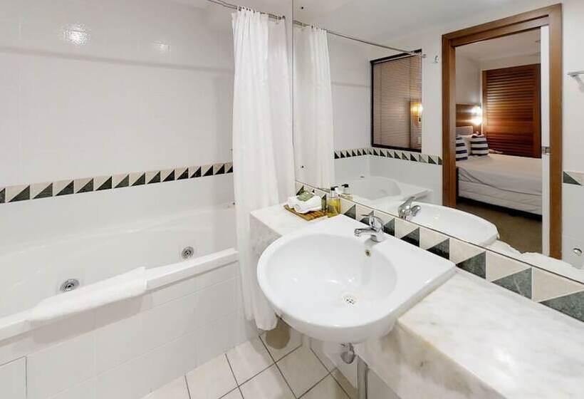 Silkari The Pavilions