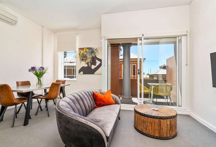 Terminus Apartment Hotel, Ascend Hotel Collection