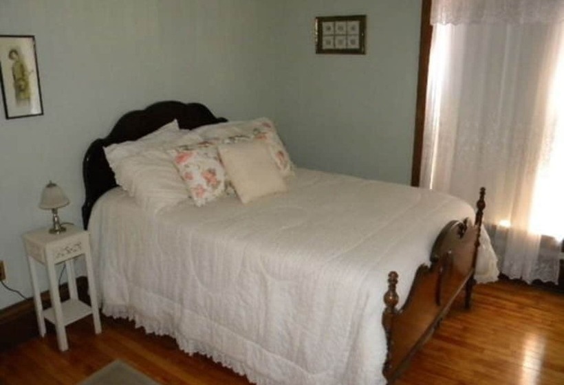 The Decker House Bed & Breakfast