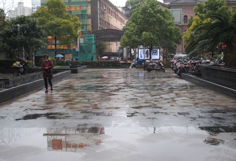 The Sidihome Service Apartment