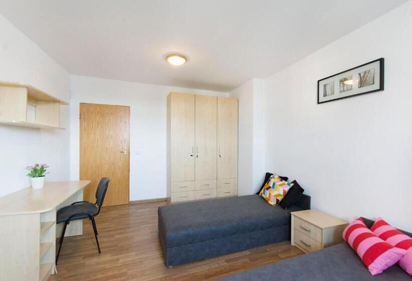 هاستل Akademikus Toruń