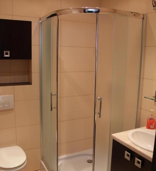 הוסטל Baza Noclegowa Mistral