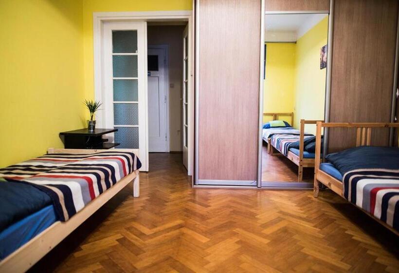 هاستل Centrum 51