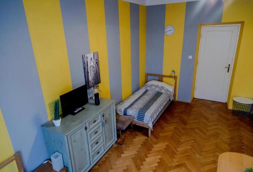 هاستل Centrum 51