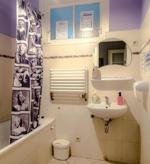 هاستل Centrum 51