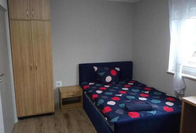 فندق صغير Czerwony Szafir Grodzisk