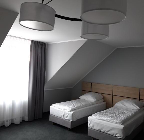 Общежитие Dworek Czardasz Strzebielino   Wejherowo