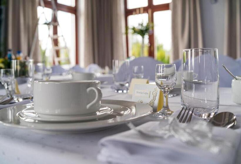 Общежитие Dworek Czardasz Strzebielino   Wejherowo