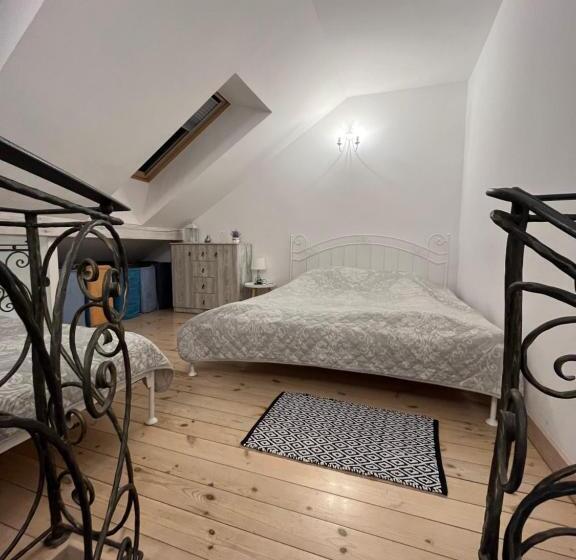 ユースホステル Dworek Hołny