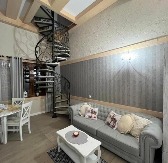 ユースホステル Dworek Hołny