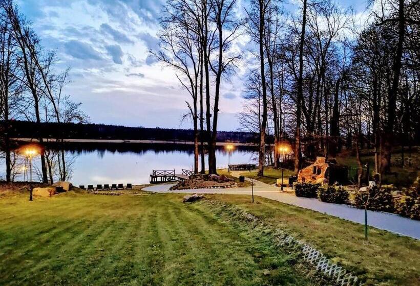 ユースホステル Dworek Hołny