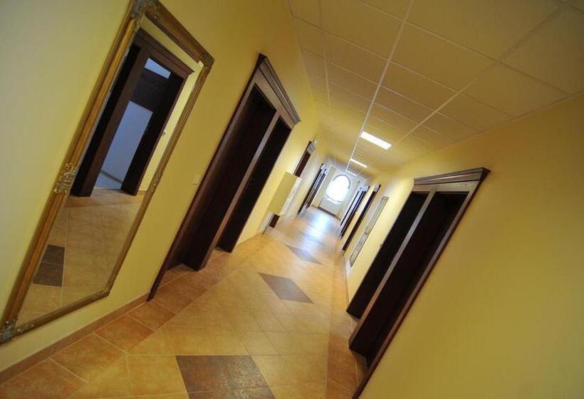 호스텔 Gościniec Zodiac