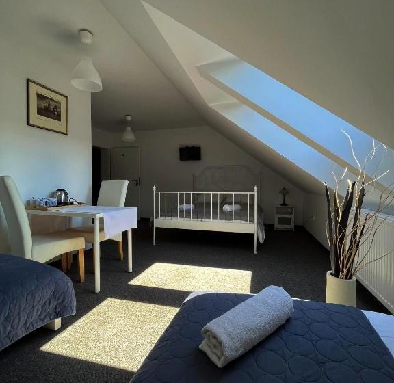 فندق صغير Gospoda Magurska