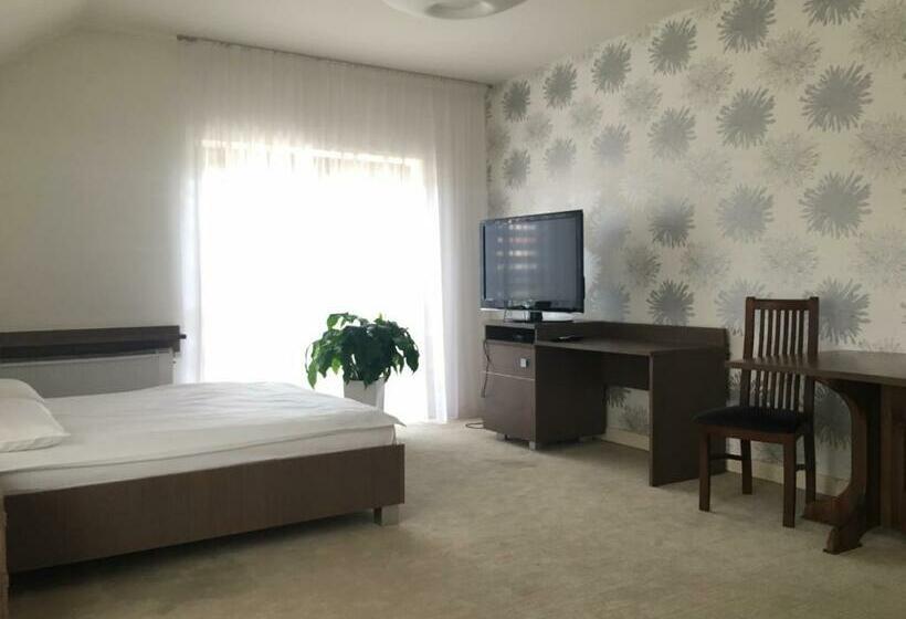 הוסטל I Restauracja Jan