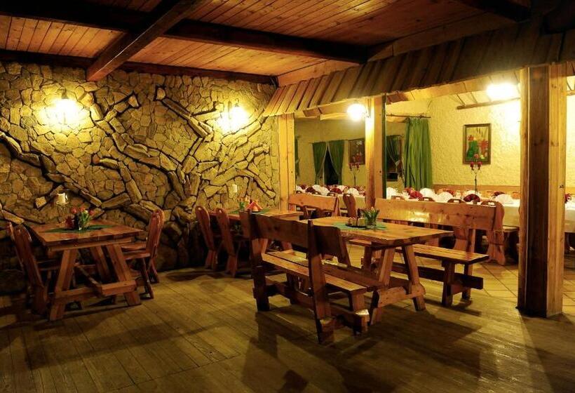 הוסטל Karczma Michelle