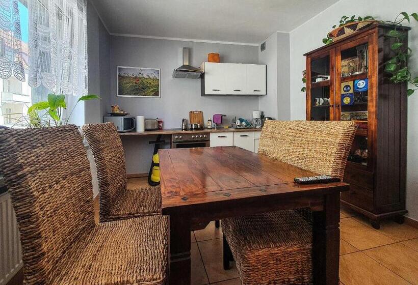 هاستل Mazurska 8a