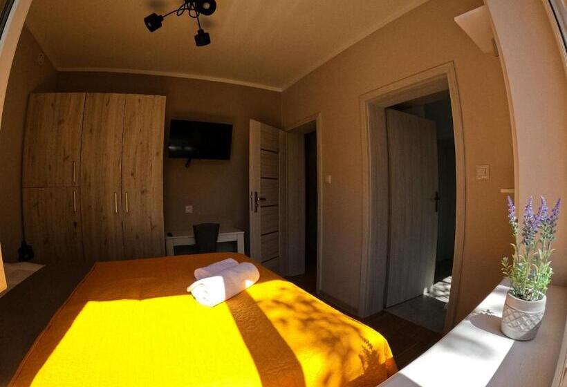 Общежитие Noclegi Na Wspólnej