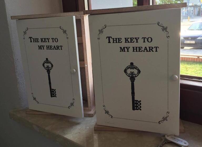 הוסטל Open Tours