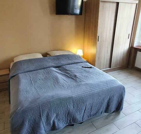 فندق صغير Pałac Pod Bocianim Gniazdem