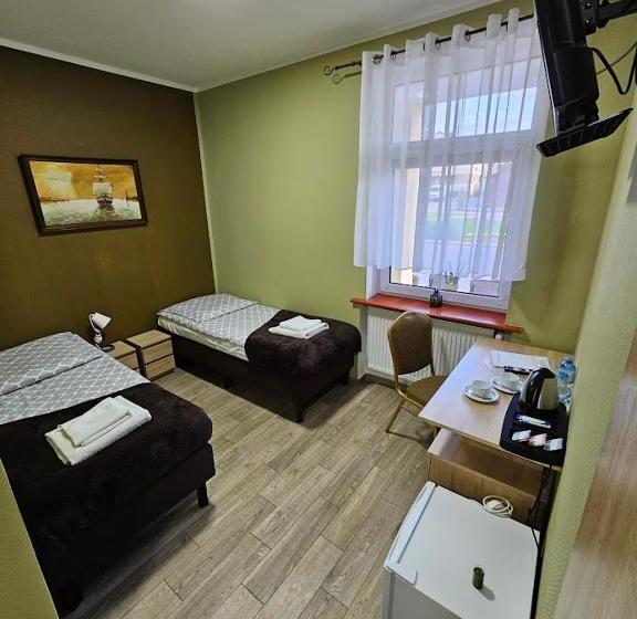 فندق صغير Pałac Pod Bocianim Gniazdem