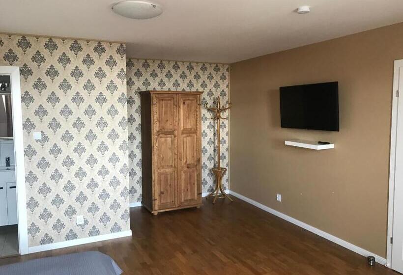 旅馆 Pensjonat Krainka