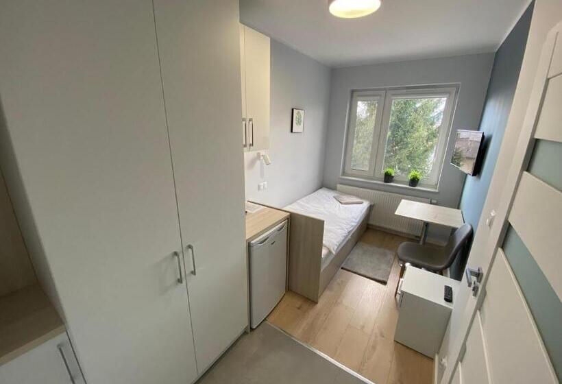 הוסטל Pokoje Noclegi Brzozowski