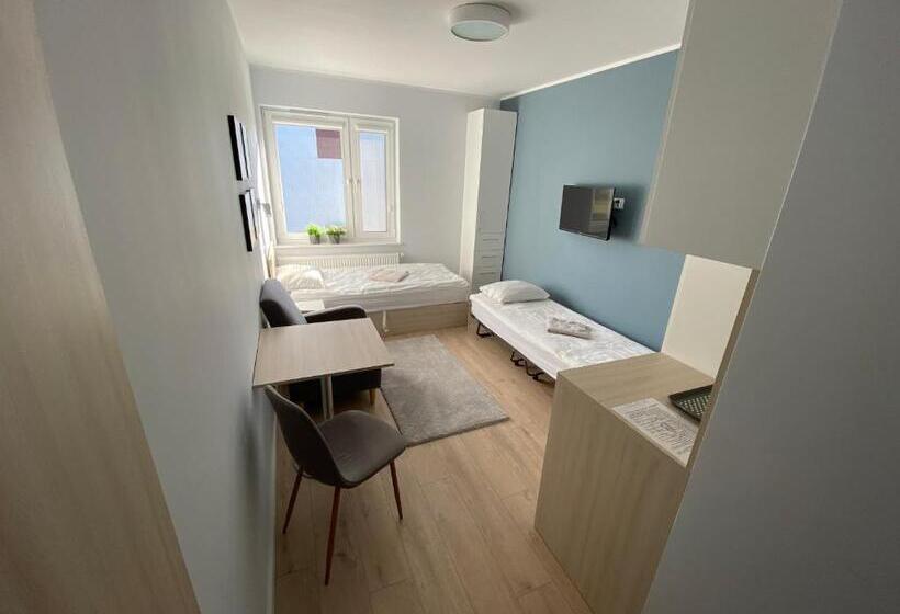 ユースホステル Pokoje Noclegi Brzozowski