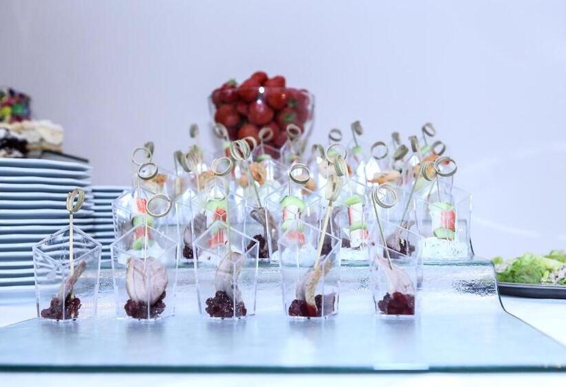 فندق صغير Restauracja Hotel Vip