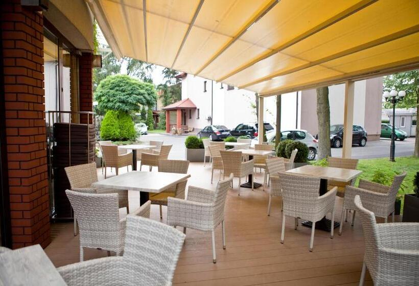 فندق صغير Restauracja Hotel Vip