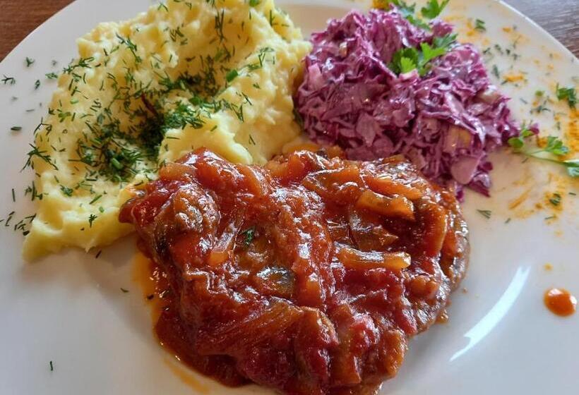 호스텔 Restauracja Teo