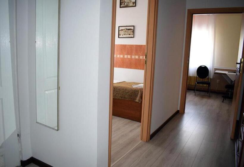 旅馆 Sepia Restauracja & Noclegi