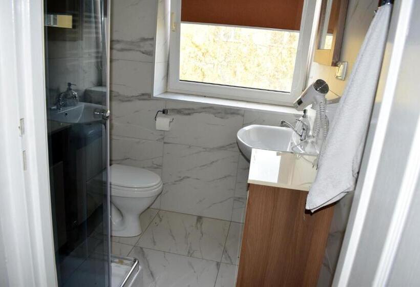 旅馆 Sepia Restauracja & Noclegi