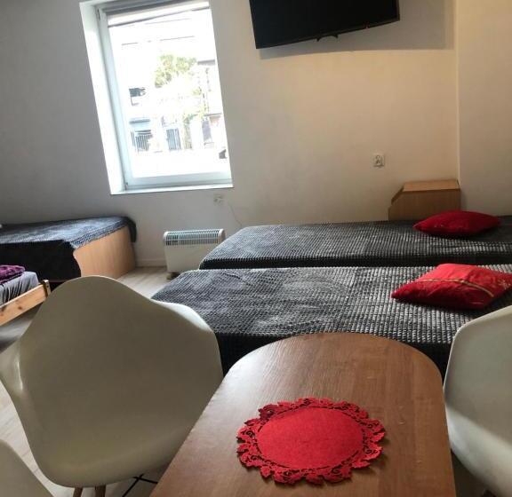 ユースホステル Tanie Pokoje Blisko Lotniska