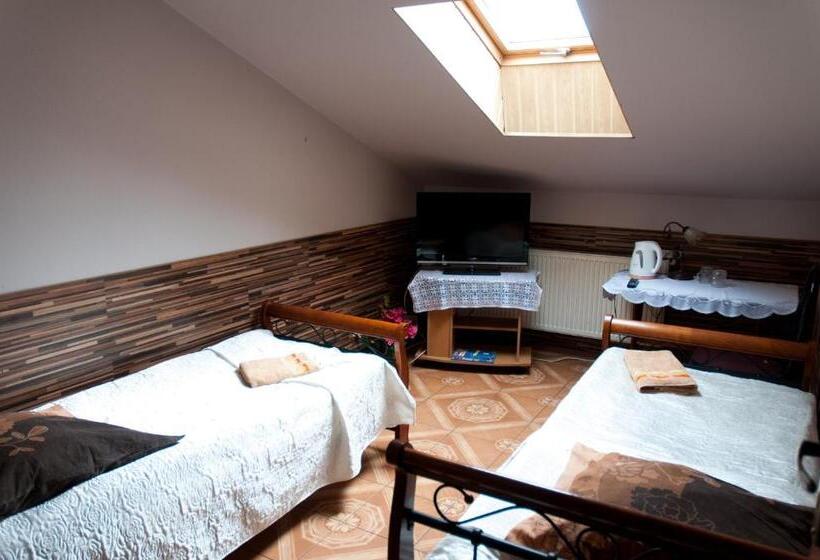 旅馆 Usługi Hotelarskie Las Vegas